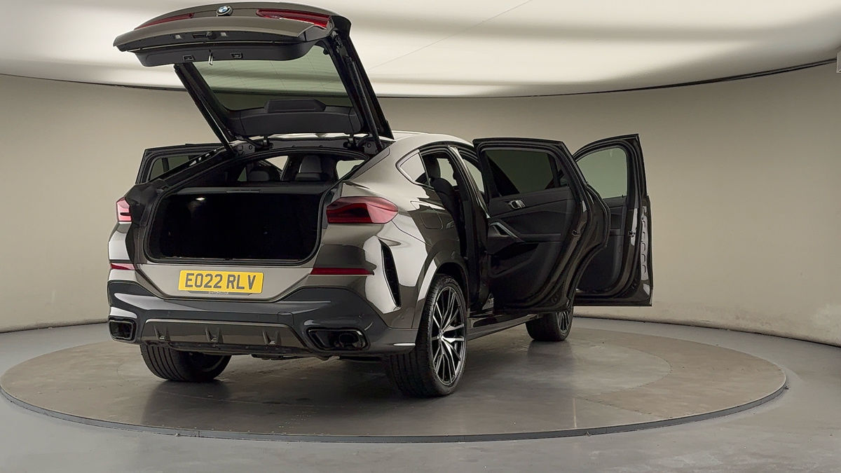 More views of BMW X6
