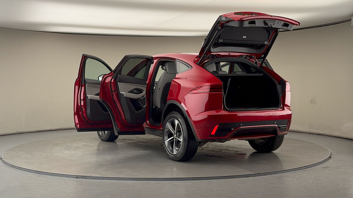 Jaguar E-PACE Image 23
