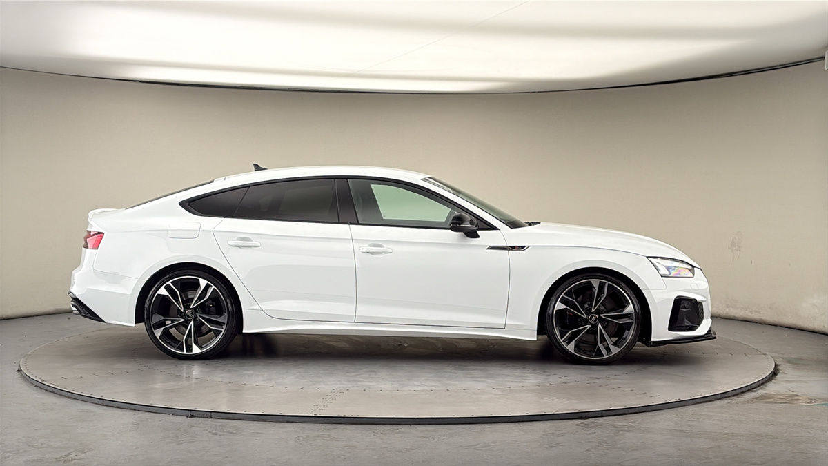 More views of Audi S5