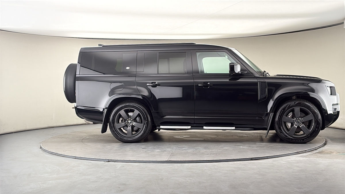 More views of Land Rover Defender 130