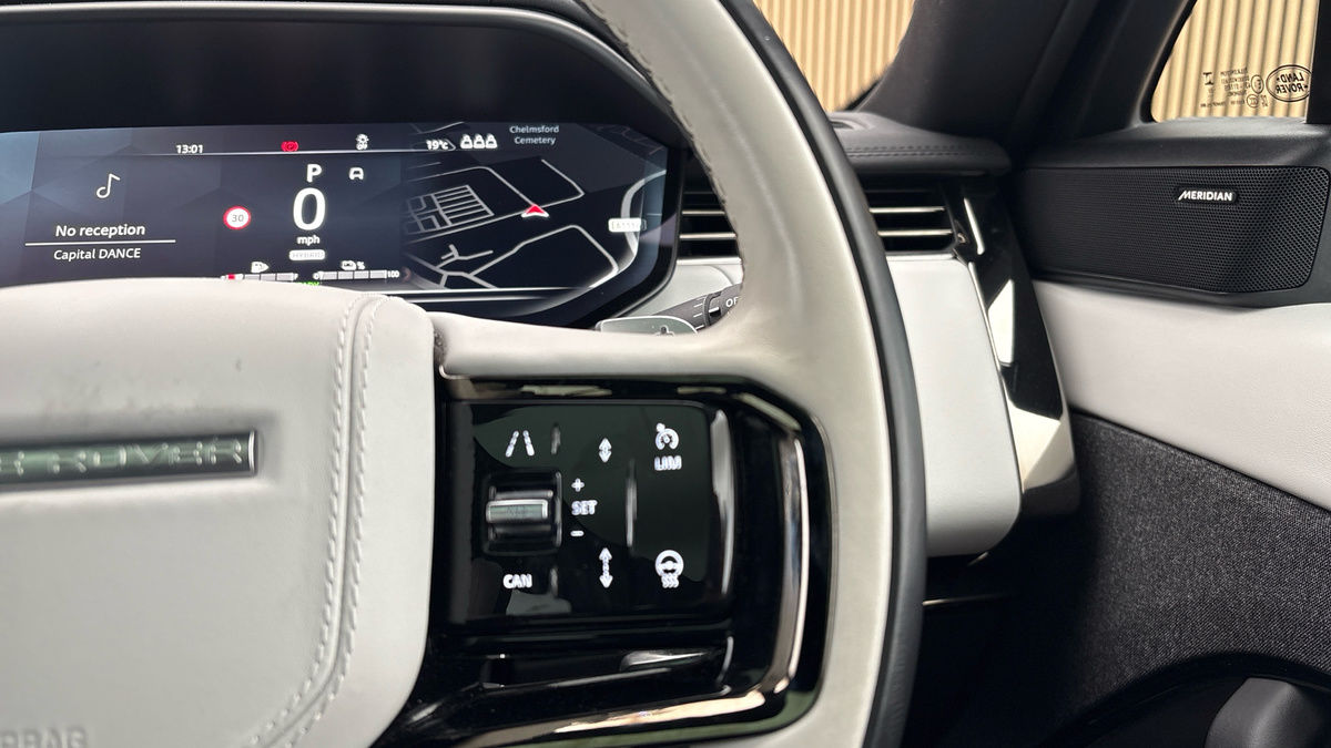 Land Rover Range Rover Sport Image 14