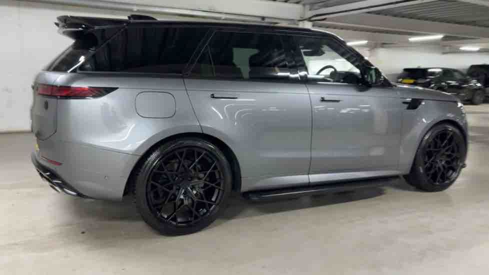 More views of Land Rover Range Rover Sport