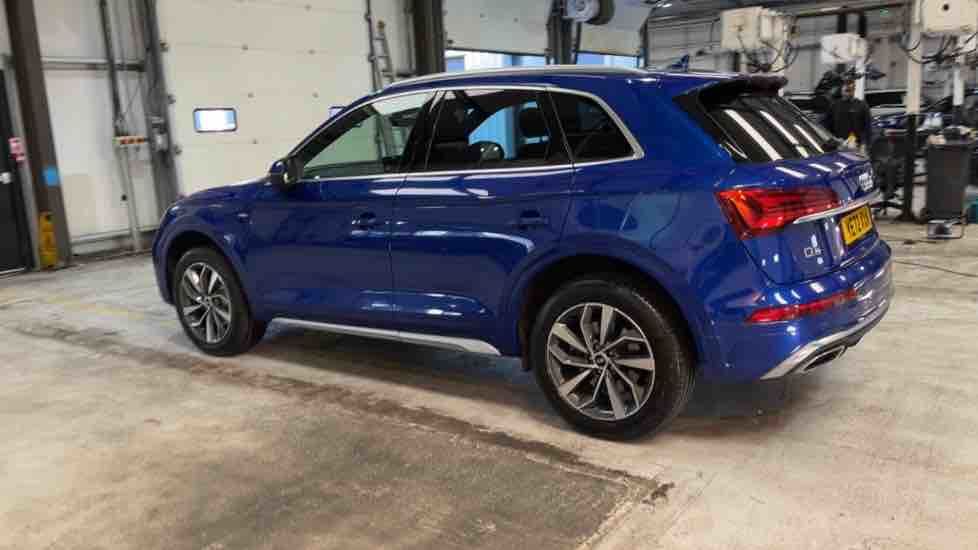 More views of Audi Q5