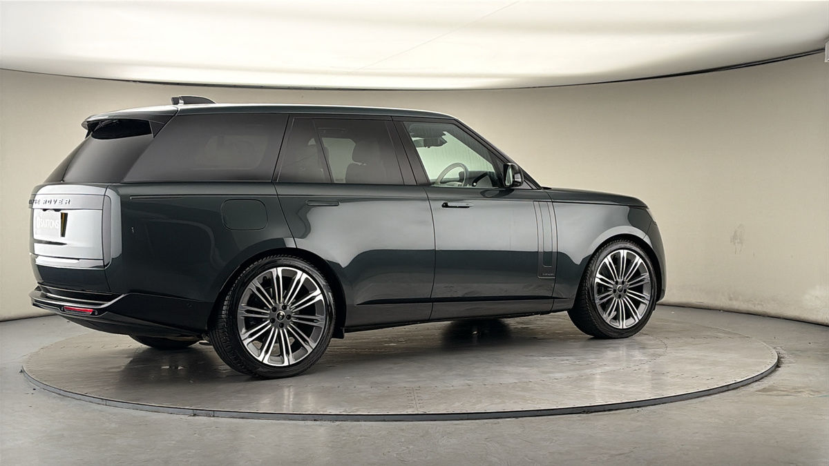 More views of Land Rover Range Rover