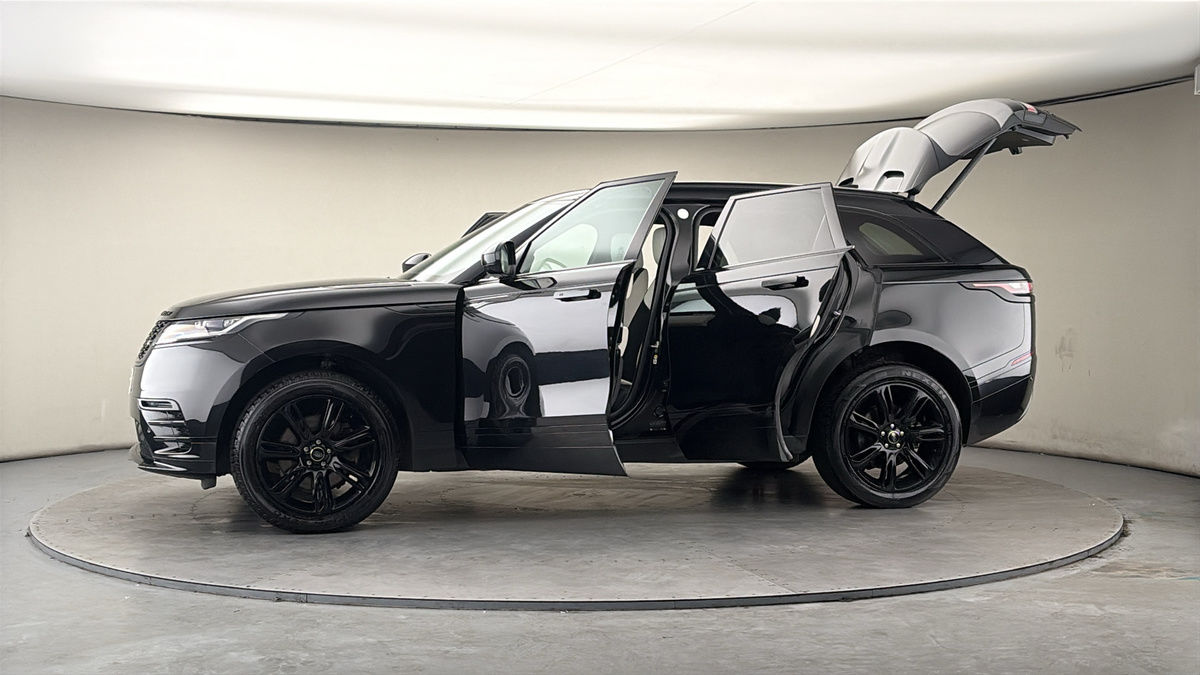 More views of Land Rover Range Rover Velar