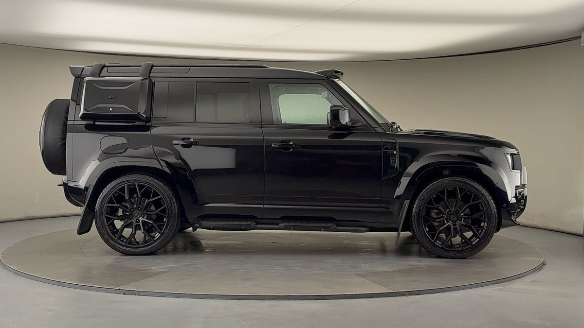 Land Rover Defender 110 Urban Image 16