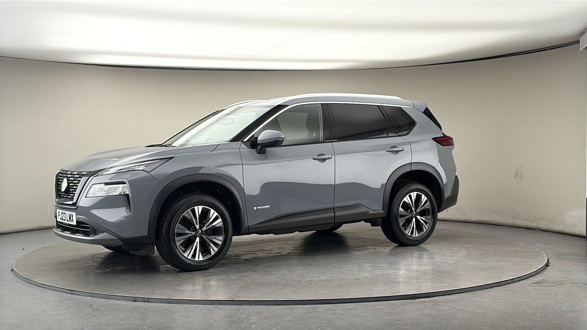 More views of Nissan X-Trail