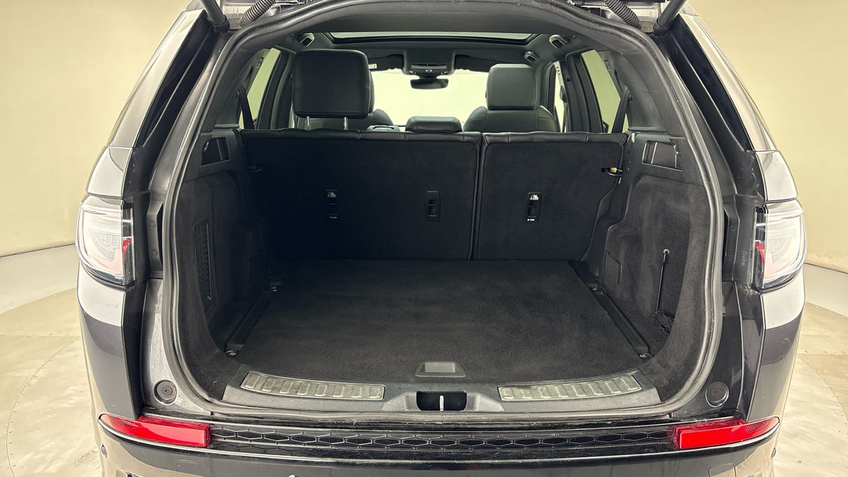 Land Rover Discovery Sport Image 11