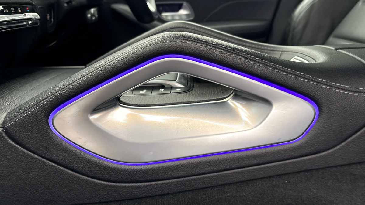 Mercedes-Benz GLE Image 25