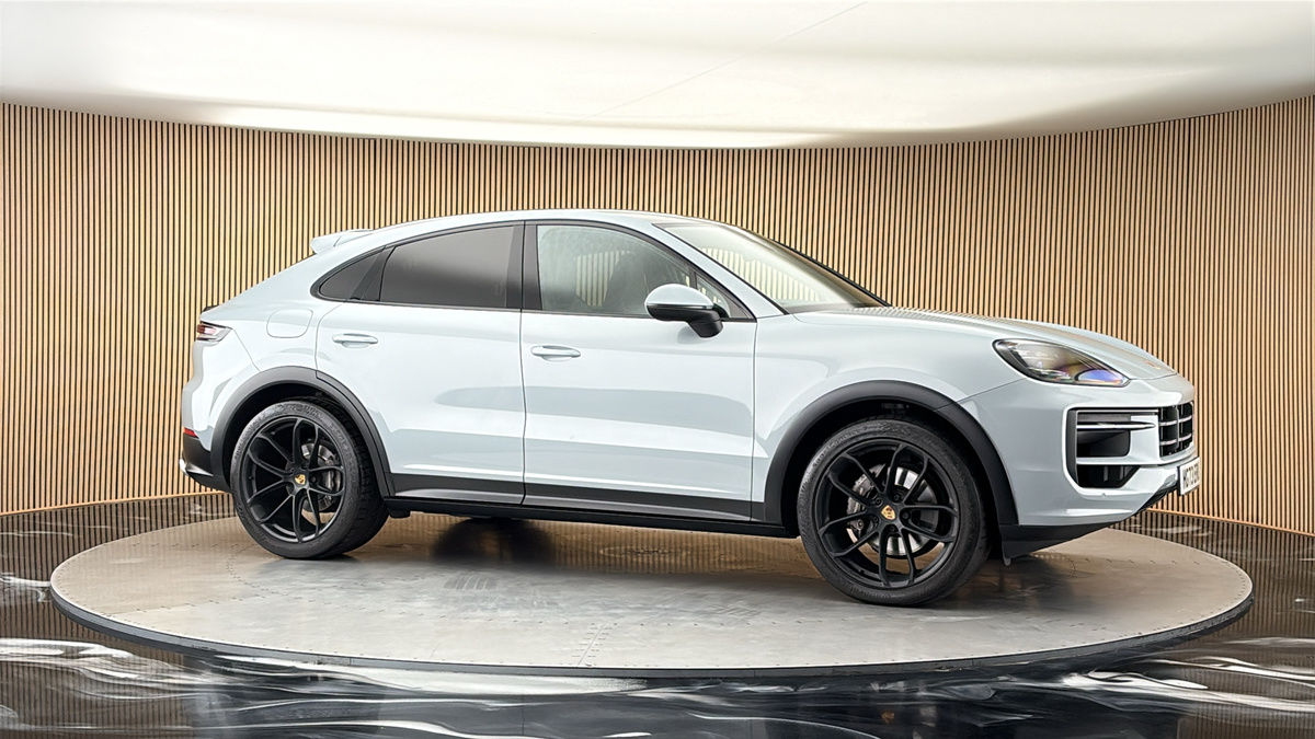 More views of Porsche Cayenne