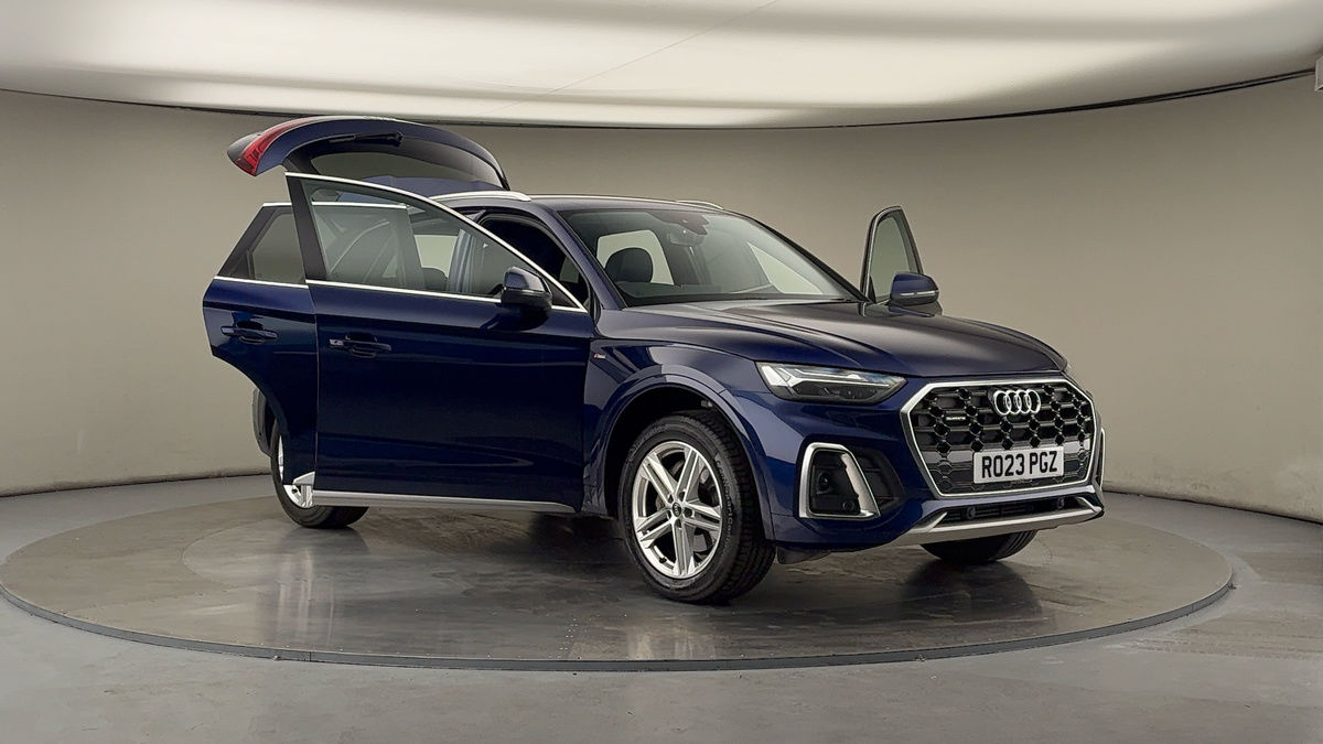 More views of Audi Q5