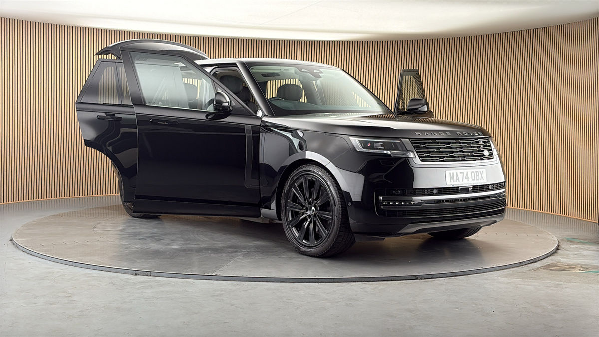 More views of Land Rover Range Rover