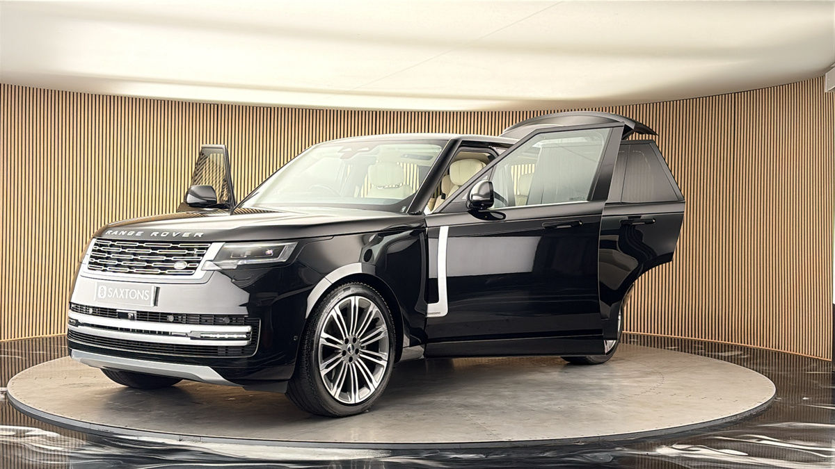 More views of Land Rover Range Rover