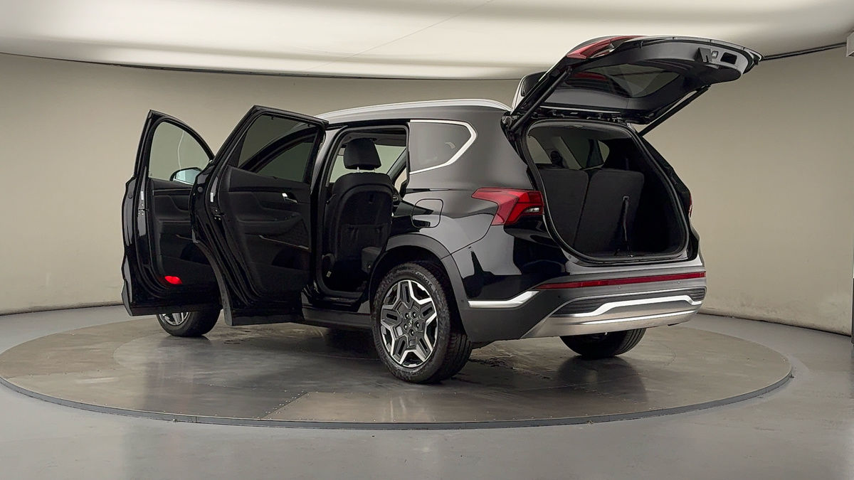 More views of Hyundai Santa Fe