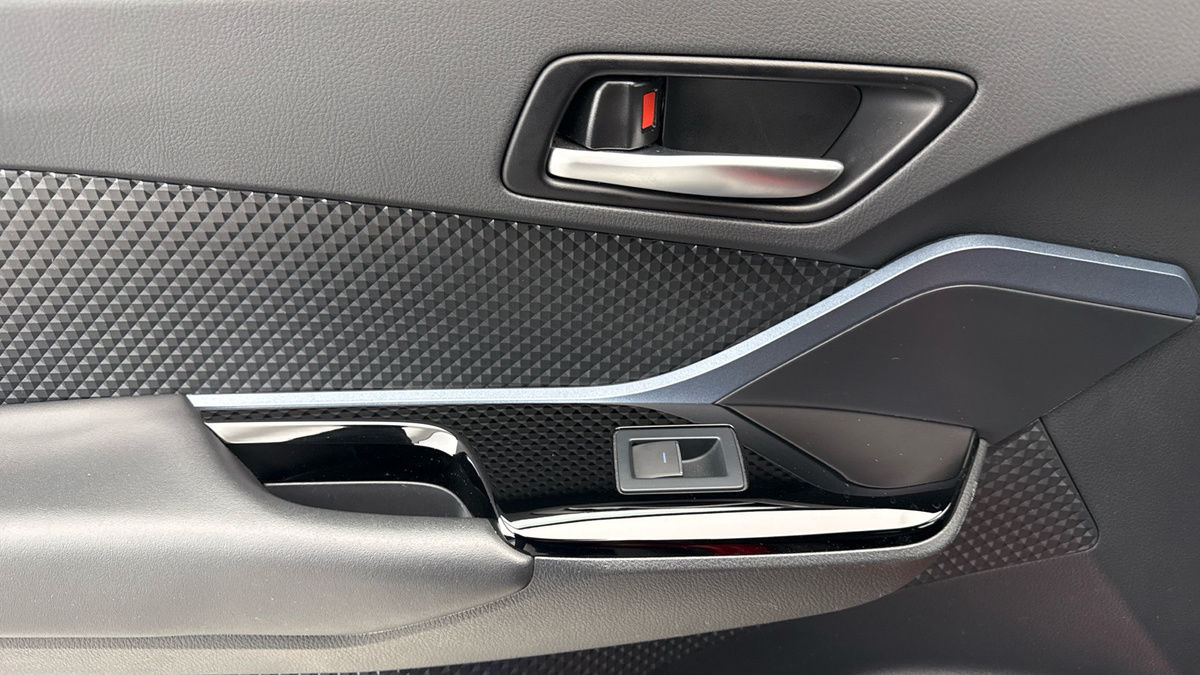 Toyota C-HR Image 19