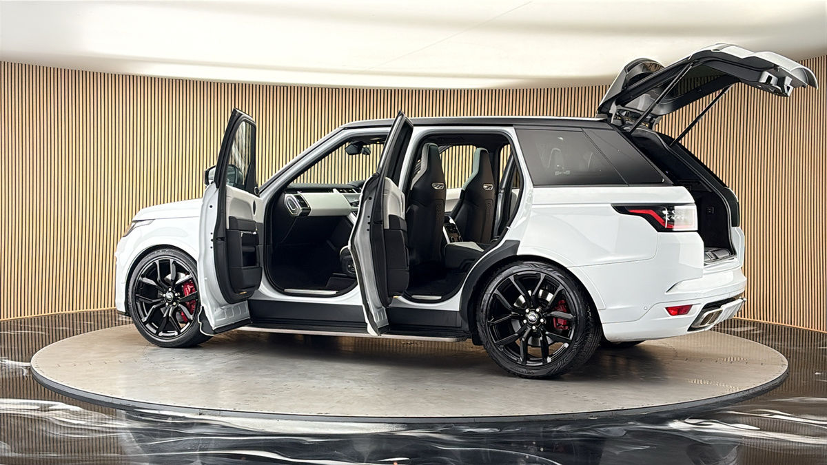More views of Land Rover Range Rover Sport