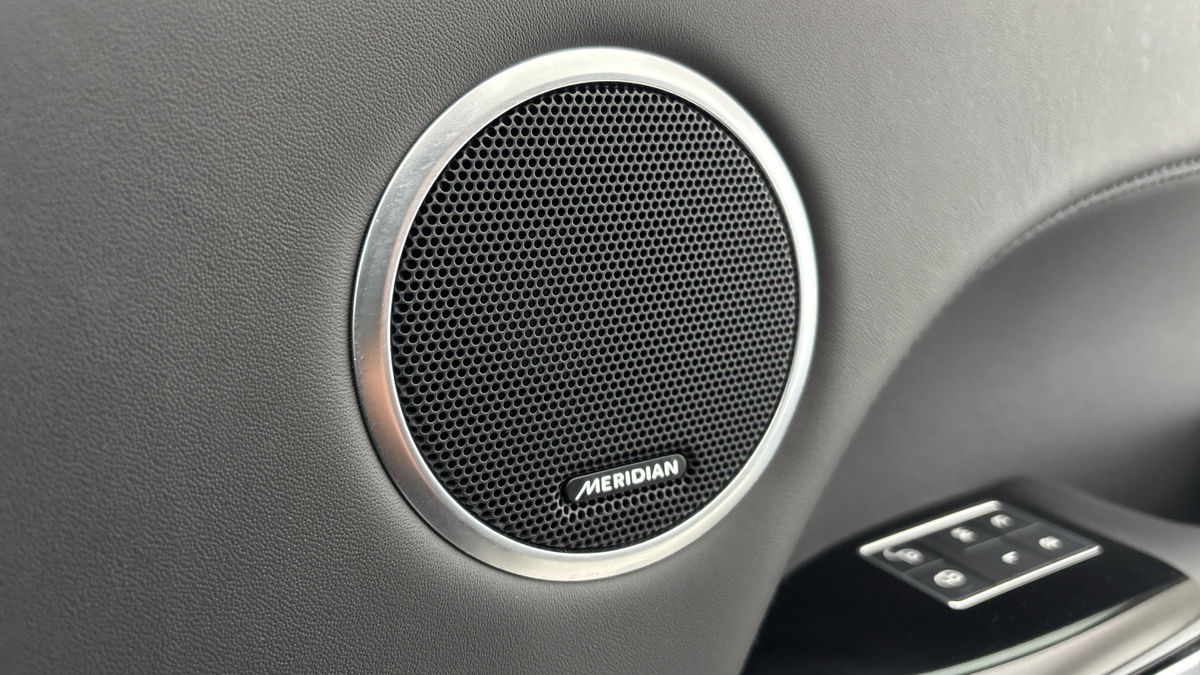 Land Rover Range Rover Sport Image 25