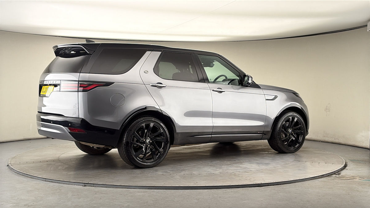 More views of Land Rover Discovery