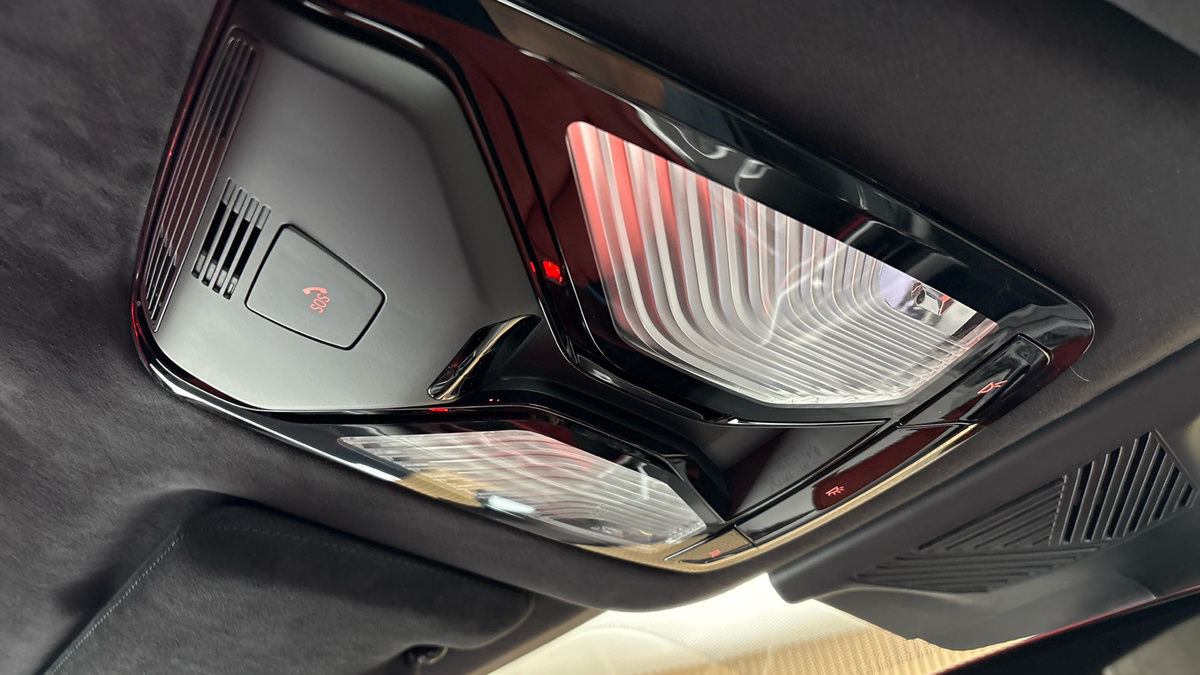 BMW XM Image 41