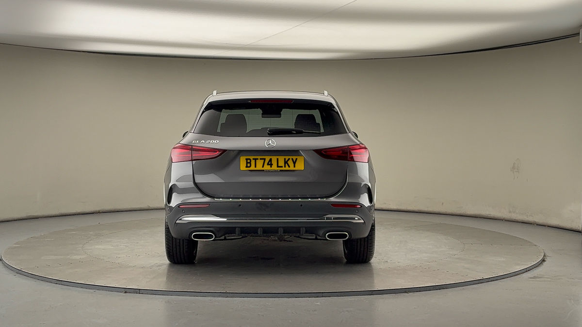 Mercedes-Benz GLA Image 4