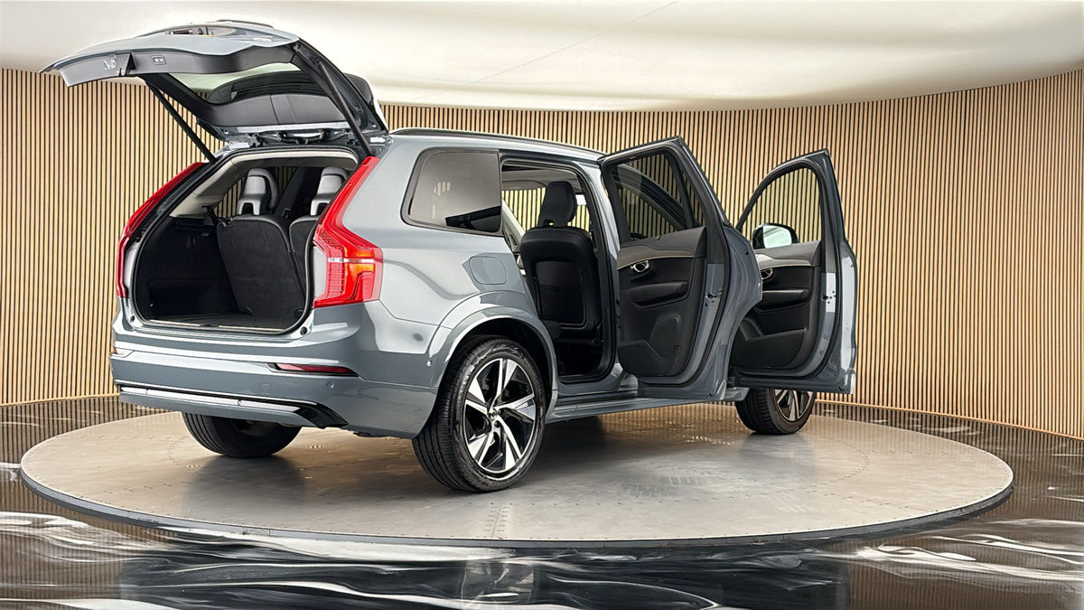More views of Volvo XC90