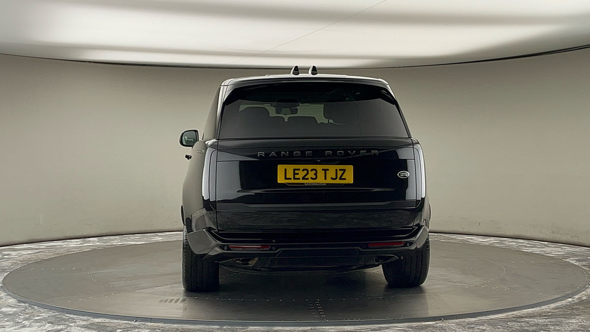 More views of Land Rover Range Rover