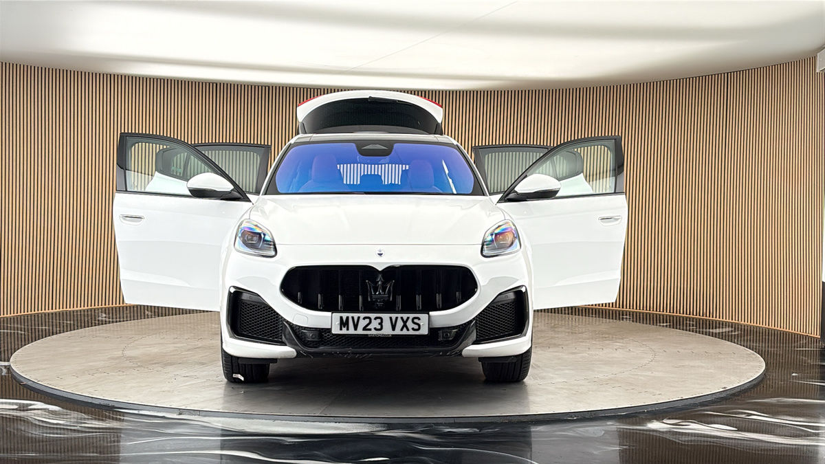 More views of Maserati Grecale