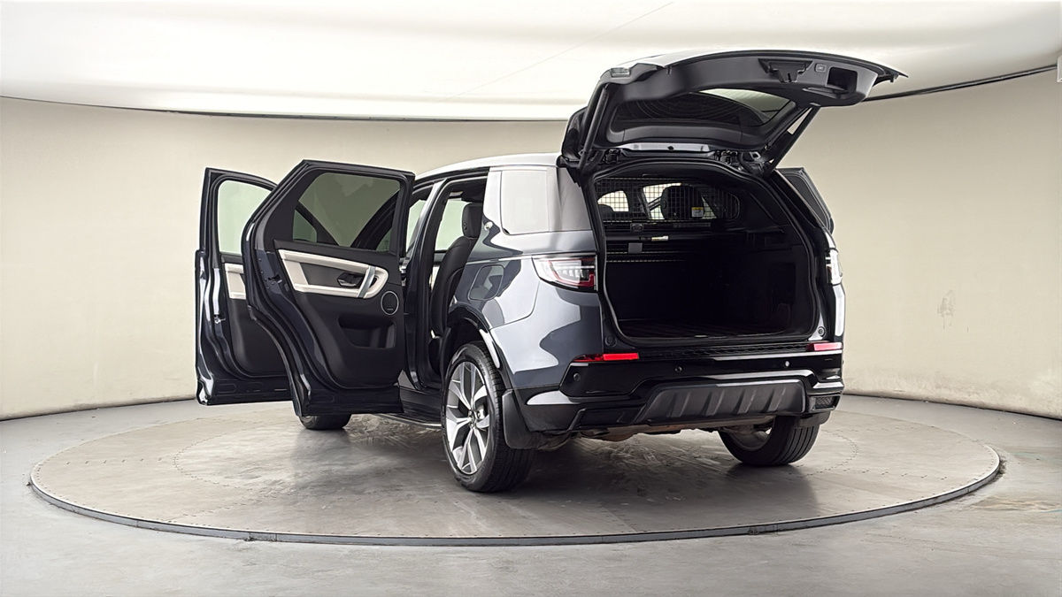 More views of Land Rover Discovery Sport