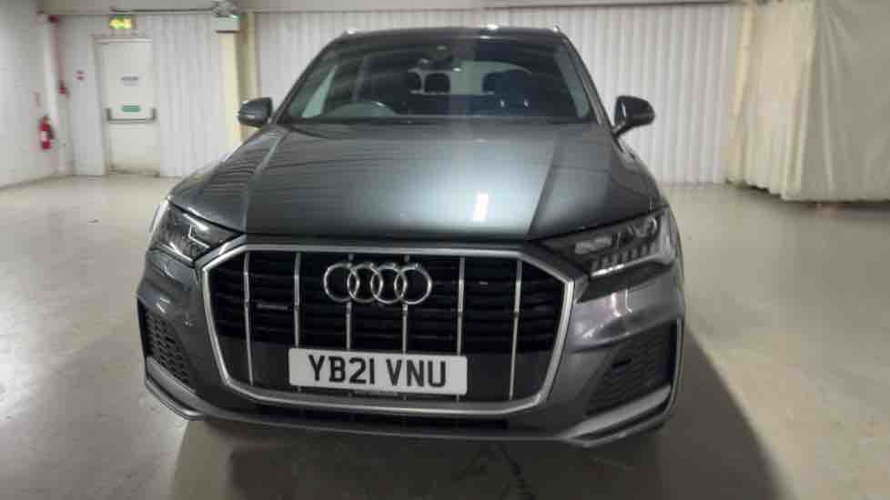 More views of Audi Q7