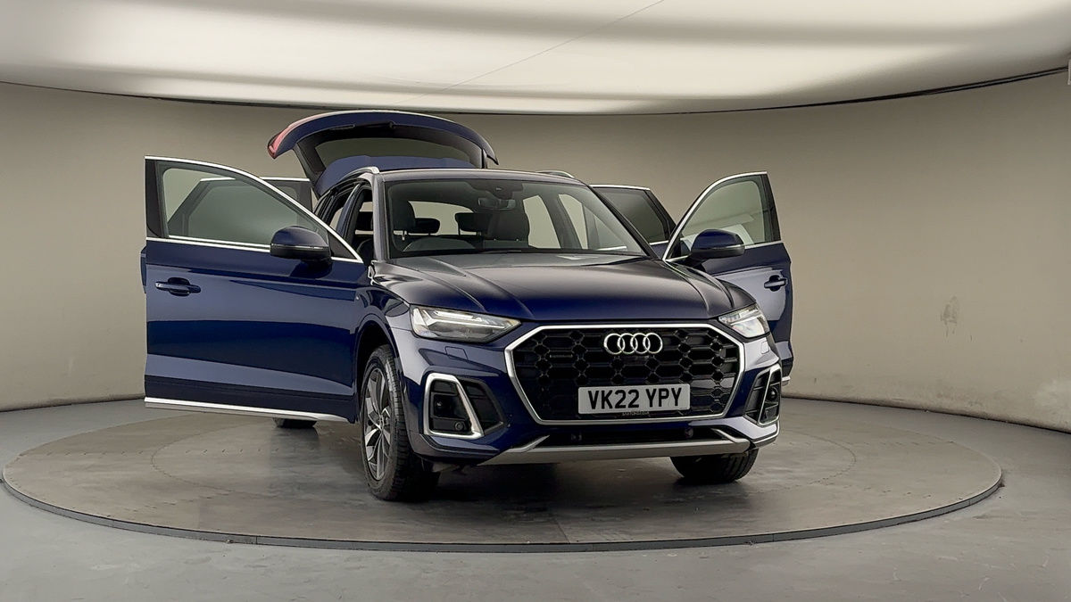 More views of Audi Q5