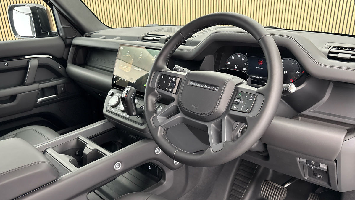 Land Rover Defender 110 Urban Image 5