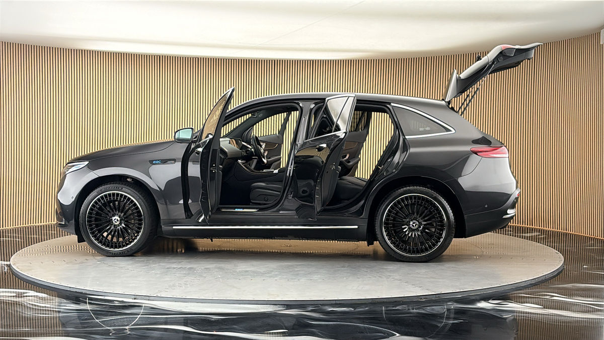 More views of Mercedes-Benz EQC