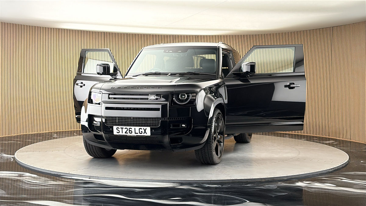More views of Land Rover Defender 90