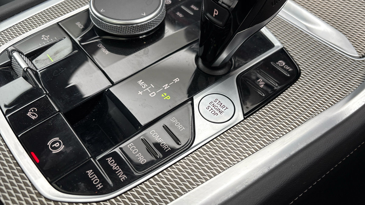BMW X6 Image 32