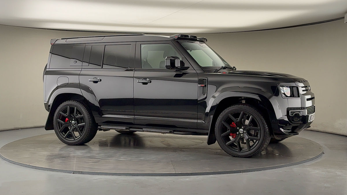 More views of Land Rover Defender 110