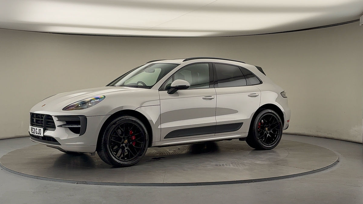 More views of Porsche Macan
