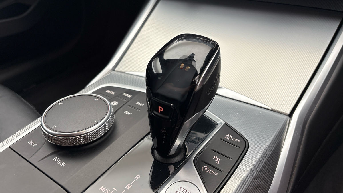 BMW 3 Series Image 30