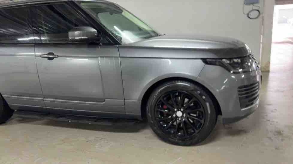 More views of Land Rover Range Rover