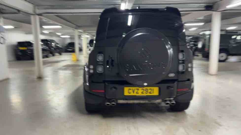 More views of Land Rover Defender 90