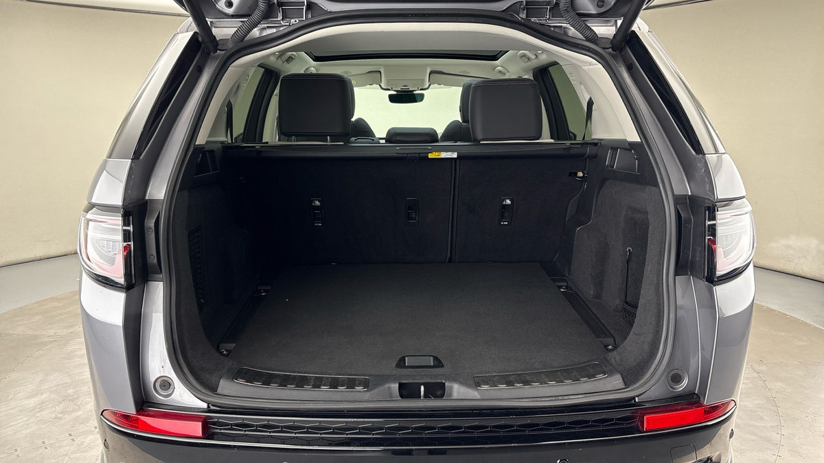 Land Rover Discovery Sport Image 11