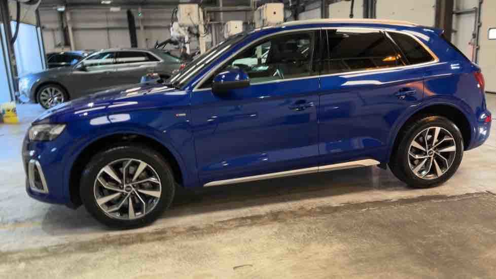 More views of Audi Q5
