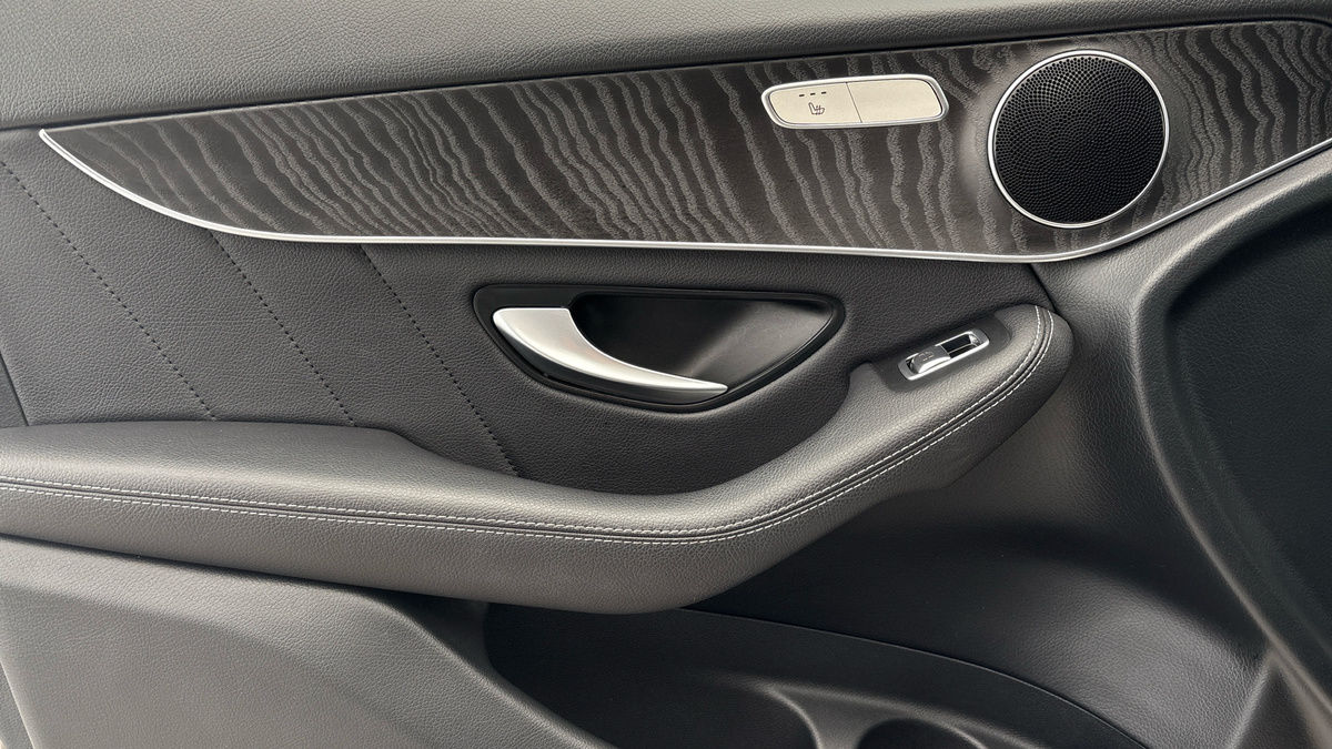 Mercedes-Benz GLC Image 19