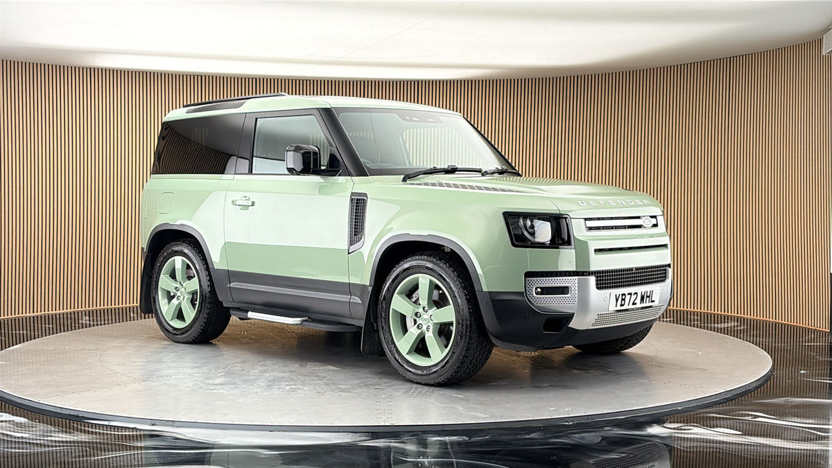 More views of Land Rover Defender 90