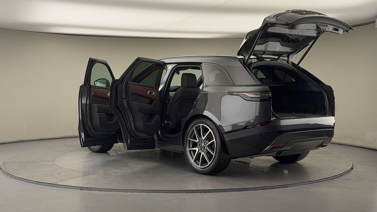 More views of Land Rover Range Rover Velar