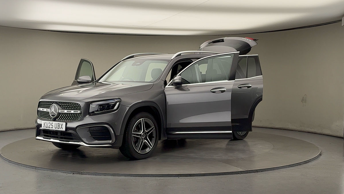 More views of Mercedes-Benz GLB