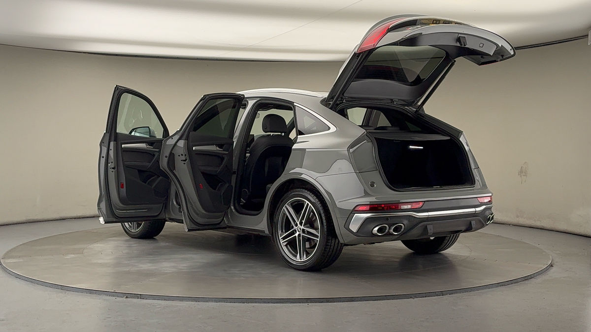 More views of Audi SQ5