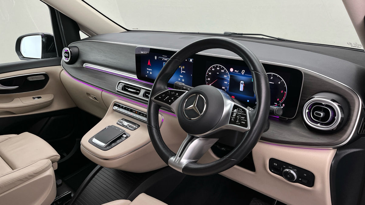 Mercedes-Benz V Class Image 5