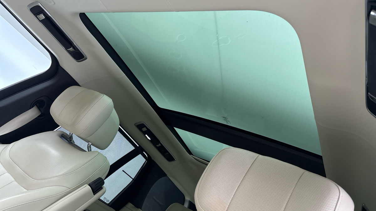 Land Rover Range Rover Image 6