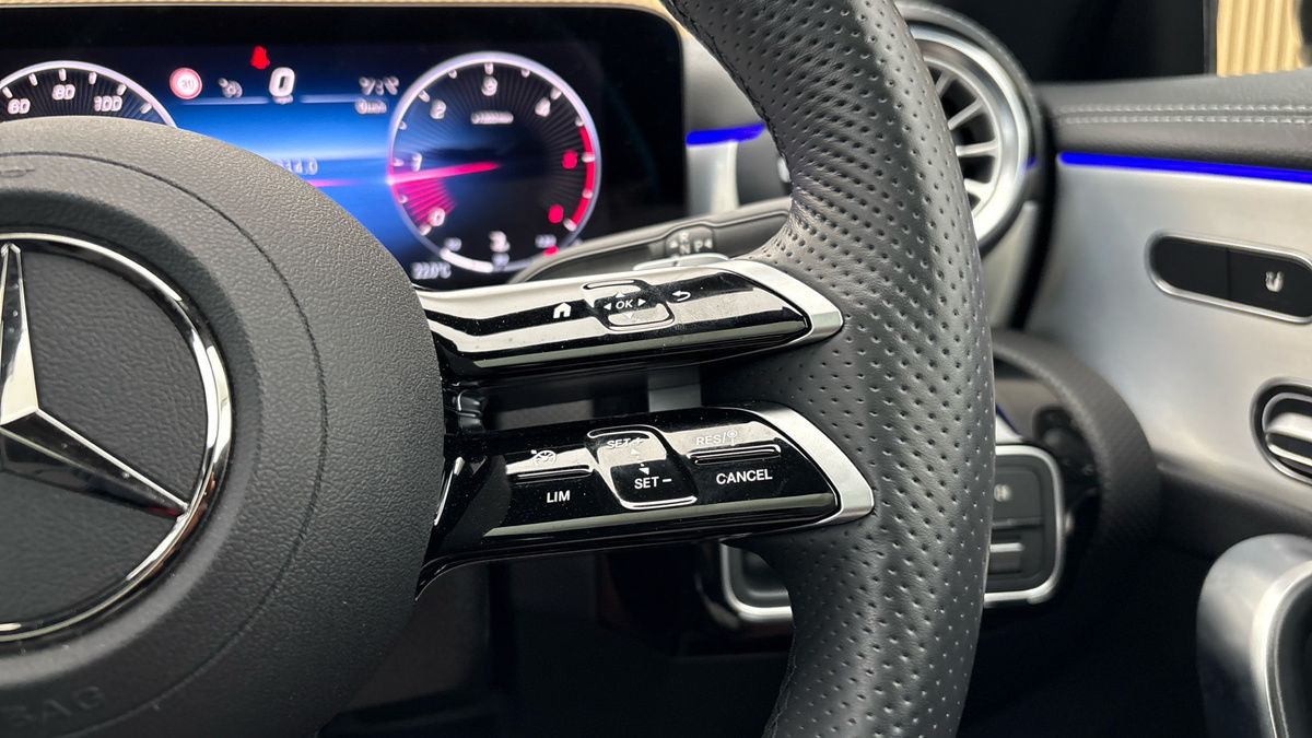 Mercedes-Benz CLA Image 14