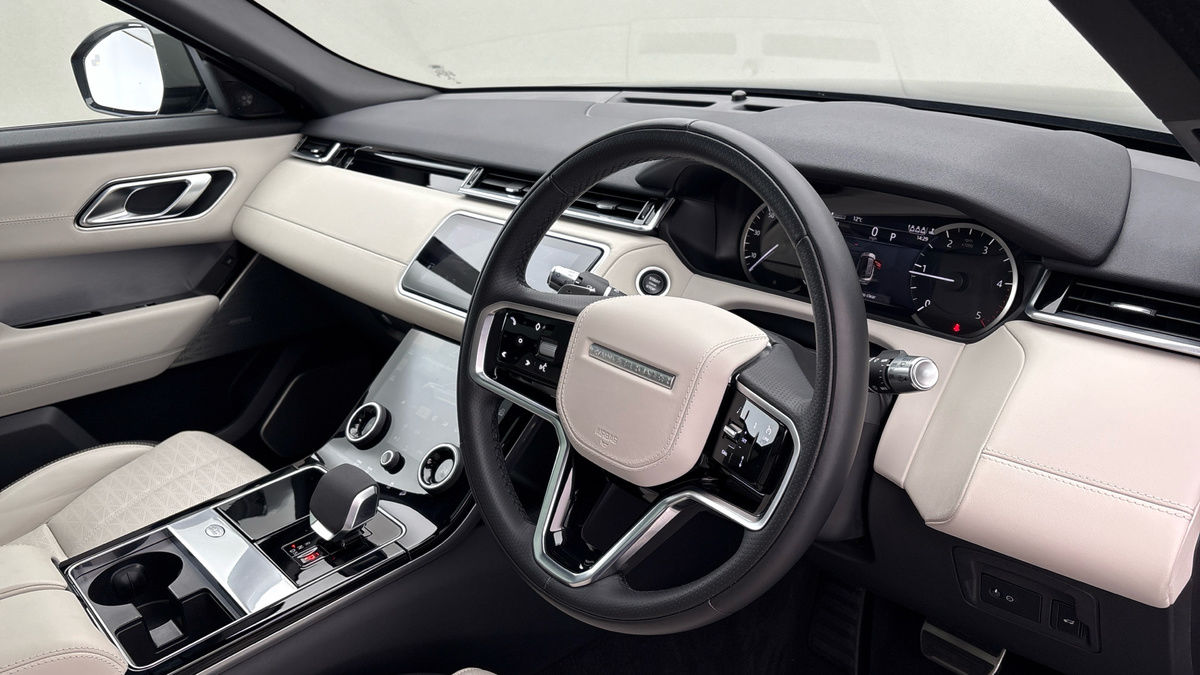 Land Rover Range Rover Velar Image 5